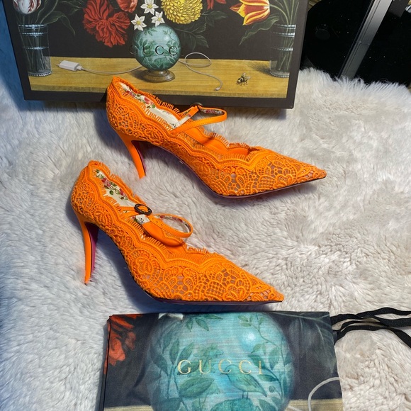 New authentic Gucci lace pumps size 37 - Picture 1 of 12